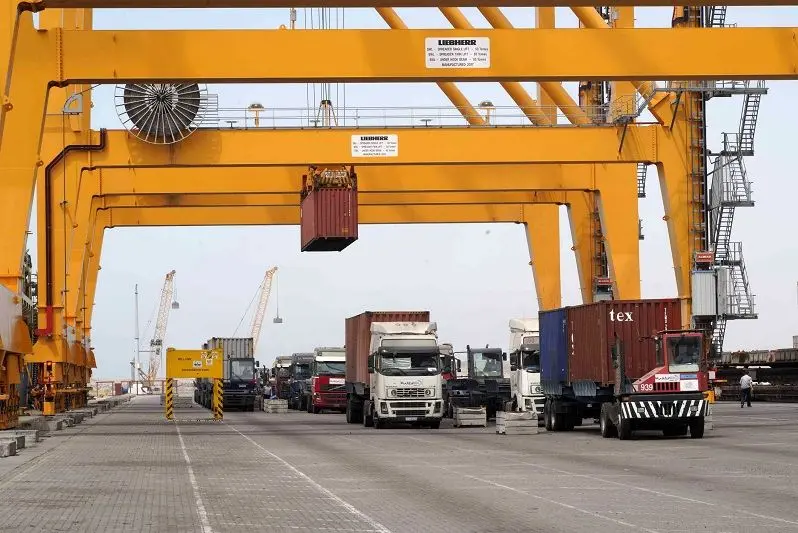 عجیب‌ترین کالاهای وارداتی به ایران؛ از شلنگ و آب‌پنیر تا پشم!