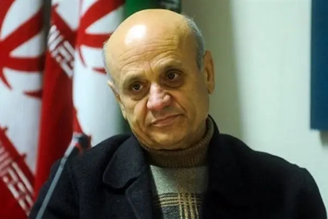 آن که غم نان سر سفره خود را دارد فکر دندانپزشکی نیست / قشرهای متوسط و تحصیل کرده هم در تامین هزینه دندانپزشکی مشکل دارند 
