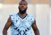 خروج مهاجم خارجی استقلال از ایران