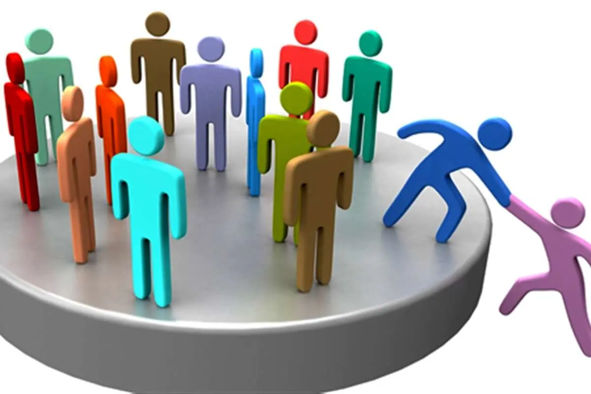 بایدها و نبایدهای یک جامعهشناس/ شما منجی نیستید