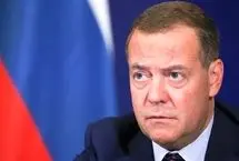 مدودف: آمریکا حق ندارد برای دیگر کشورها تصمیم بگیرد