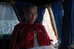 نقد و بررسی فیلم «بلندی‌های بادگیر» با بازی جیکوب آلوردی و مارگو رابی