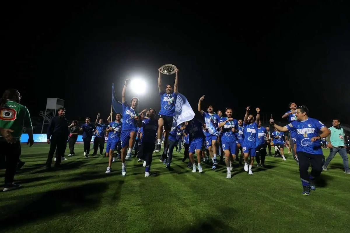 کدام باشگاهها قهرمانی استقلال را تبریک گفتند؟