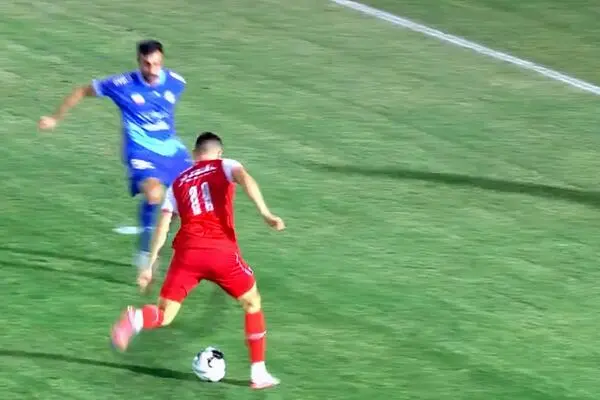 ببینید؛ گل سوم پرسپولیس به استقلال خوزستان  توسط سرگیف دقیقه 48