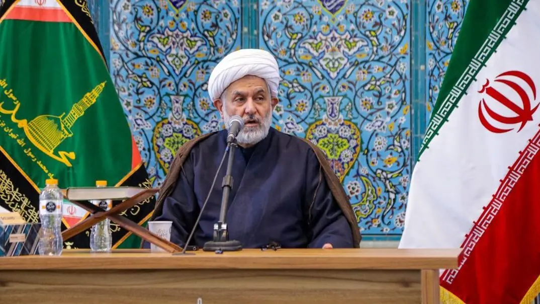 طائب: اگر بنا به مذاکره باشد، باید با قدرت با دشمن وارد گفت‌و‌گو شد