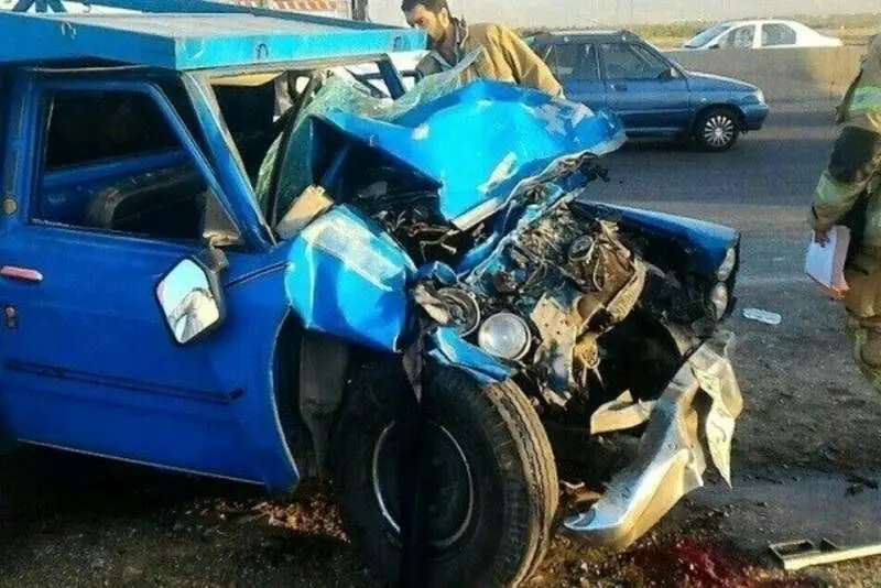 تصادف شدید نیسان آبی در اتوبان قزوین کرج