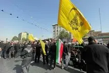 جمعی از رزمندگان افغانستانی لشکر فاطمیون در مراسم تشییع