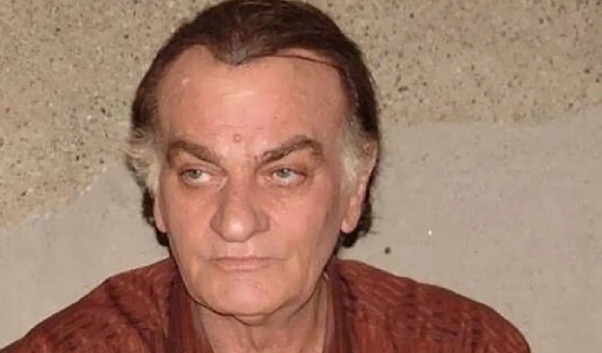  فتحعلی اویسی در ۴۰سالگی و در کنار پسرش؛ سال ۶۴ 