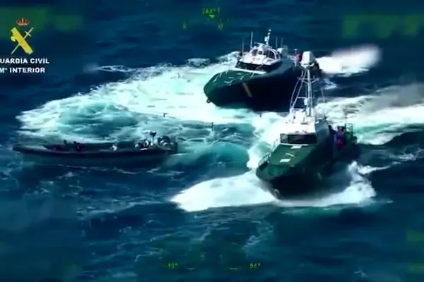 ببینید؛ توقیف ۱.۷ تن حشیش در عملیات تعقیب دریایی در اسپانیا
