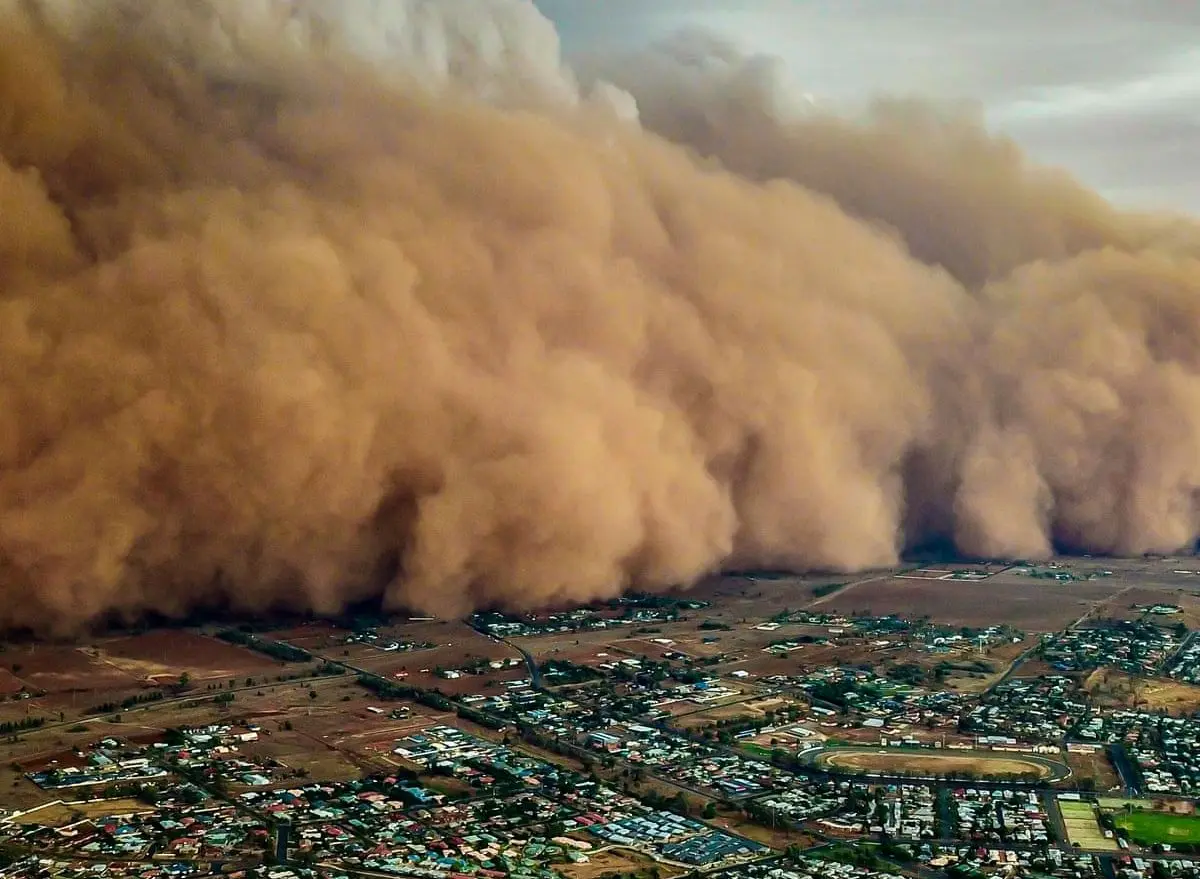 ببینید؛ طوفان شن سهمگین در استرالیا 