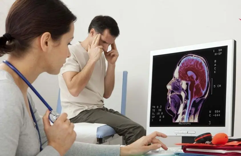 جوانان هوشیار باشند؛ ام اس با این علائم بروز می‌‌کند