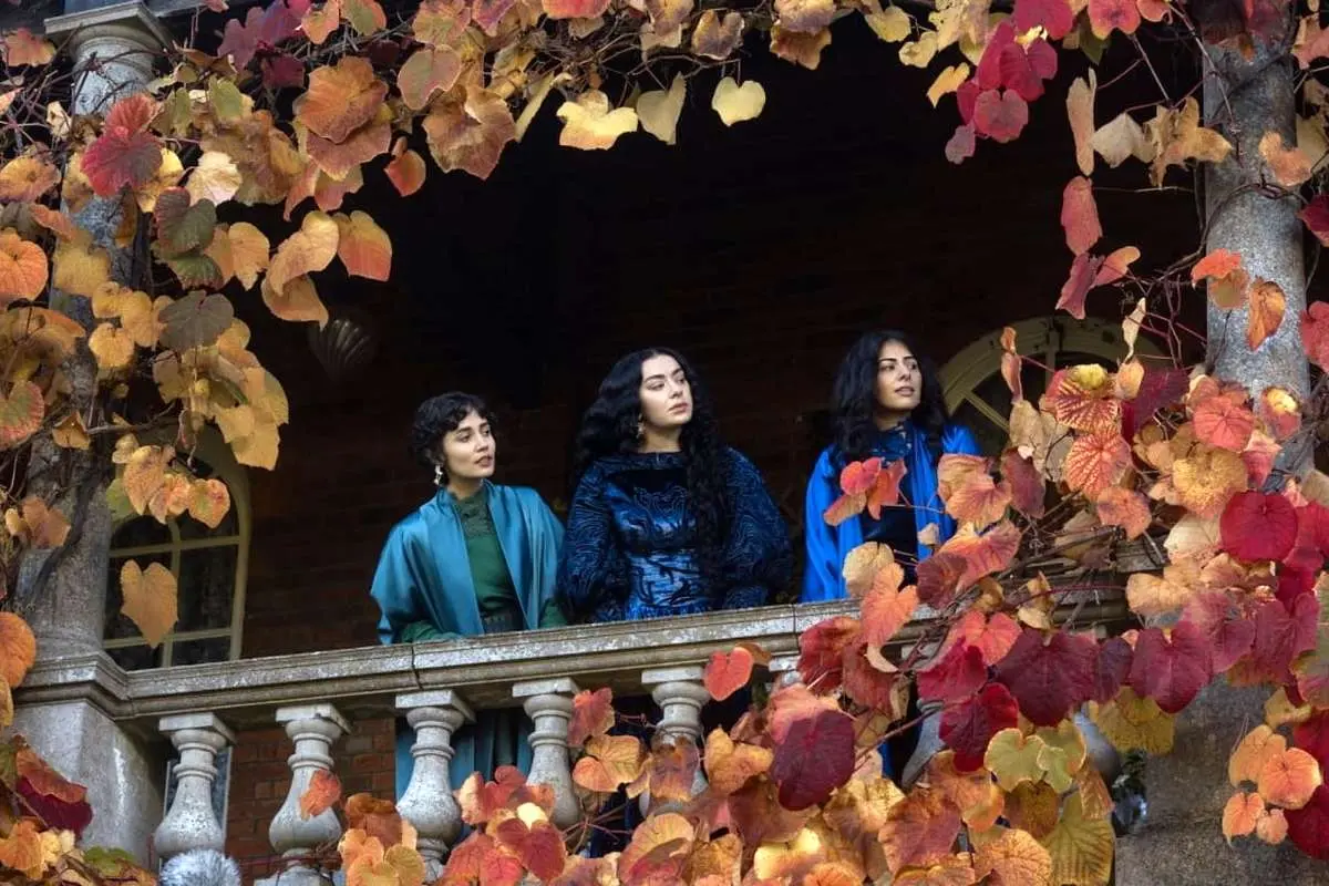 نقد فیلم «صد شب قهرمان»/ زنانی که با خلاقیت، قلمرو قدرت می‌سازند