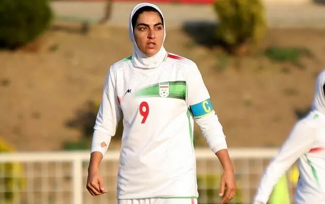 کاپیتان و خانم گل تیم ملی فوتبال زنان در راه بازگشت به ایران