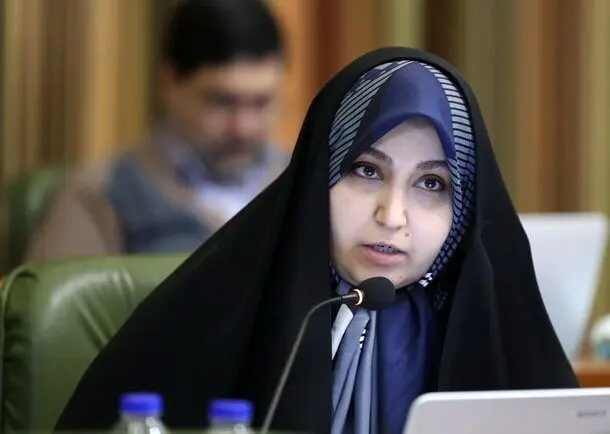 نرجس سلیمانی: فهرست کامل بدهی‌های بانکی شهرداری را فوراً به شورا بدهید 