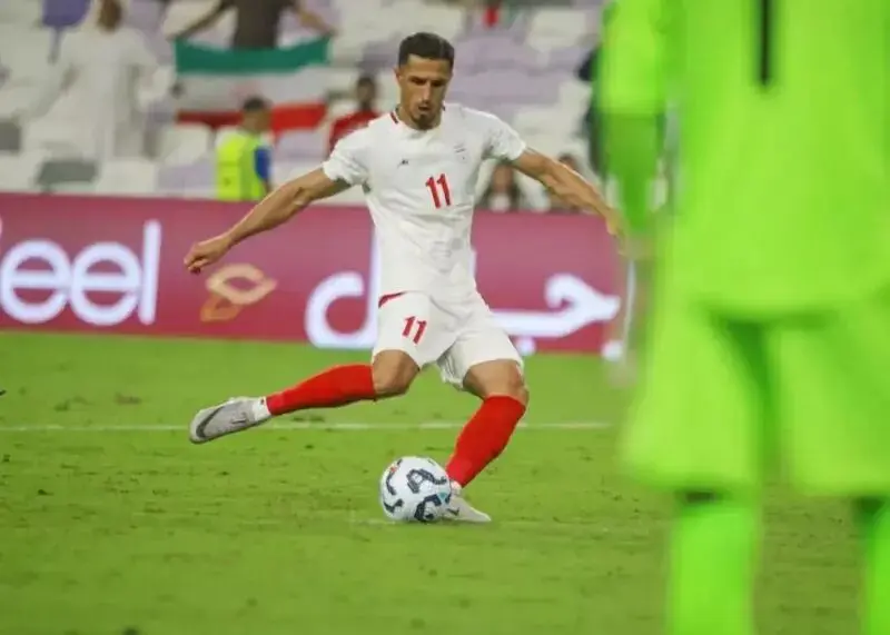 تصویر؛ تشویق و در آغوش گرفتن بیرانوند توسط ستاره پرسپولیس