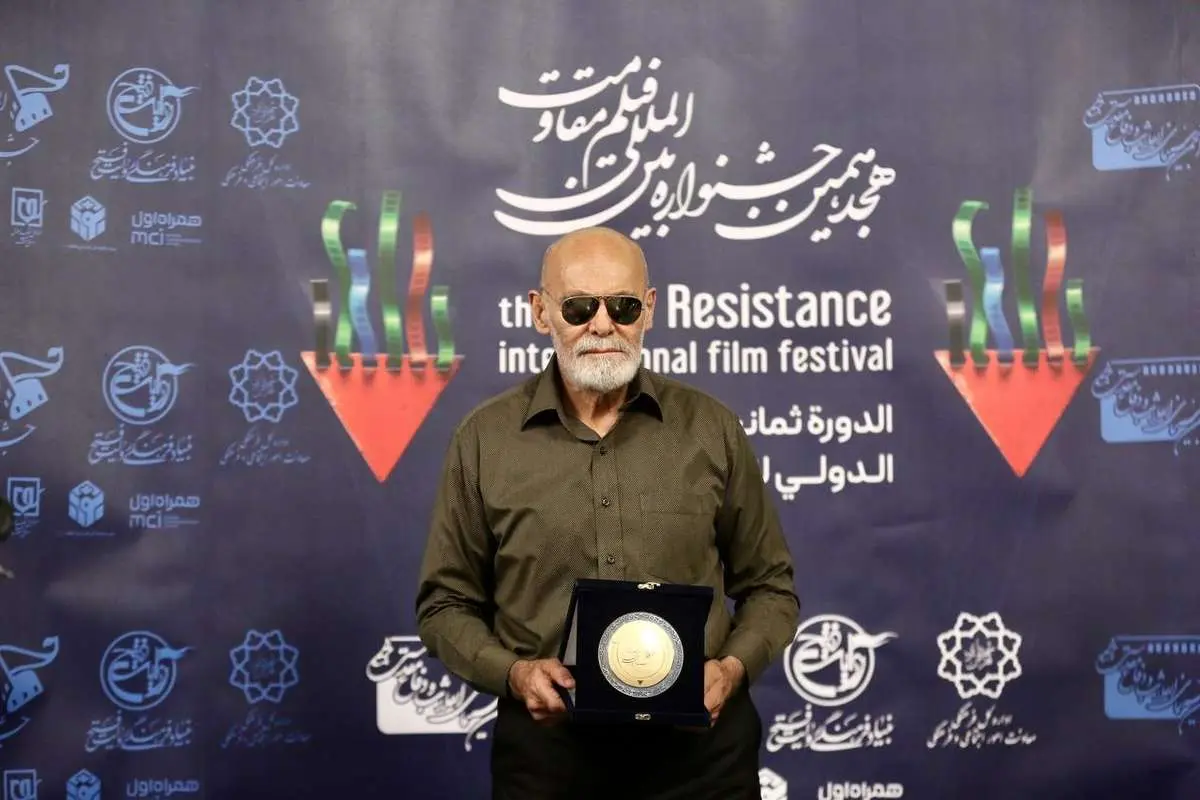 عکس؛ تقدیر فرمانده کل سپاه از جمشید هاشم‌پور 