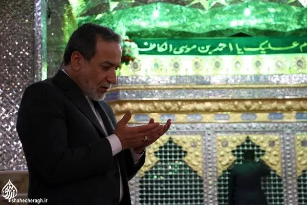 تصاویر؛ تشرف وزیر امور خارجه به حرم مطهر حضرت شاهچراغ 