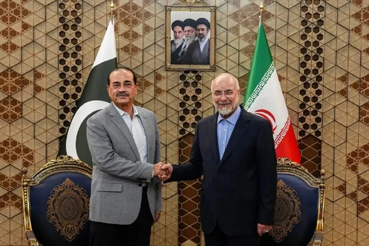 بازگشت فرمانده ارتش پاکستان به ایران: آیا او می‌تواند بن‌بست مذاکرات صلح را بشکند؟