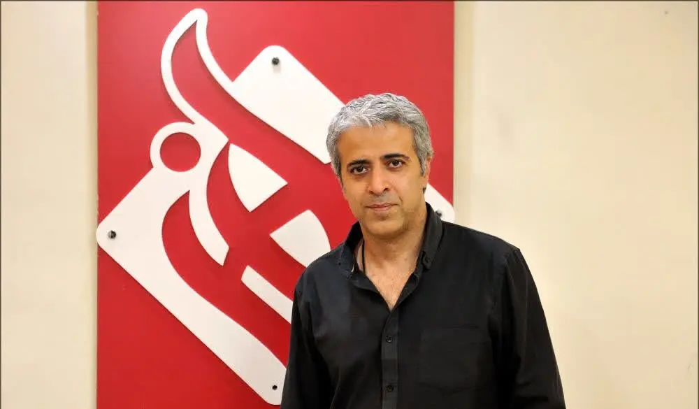 مراسم تولد ایوب آقاخانی بعد از اجرای نمایش کازابلانکا