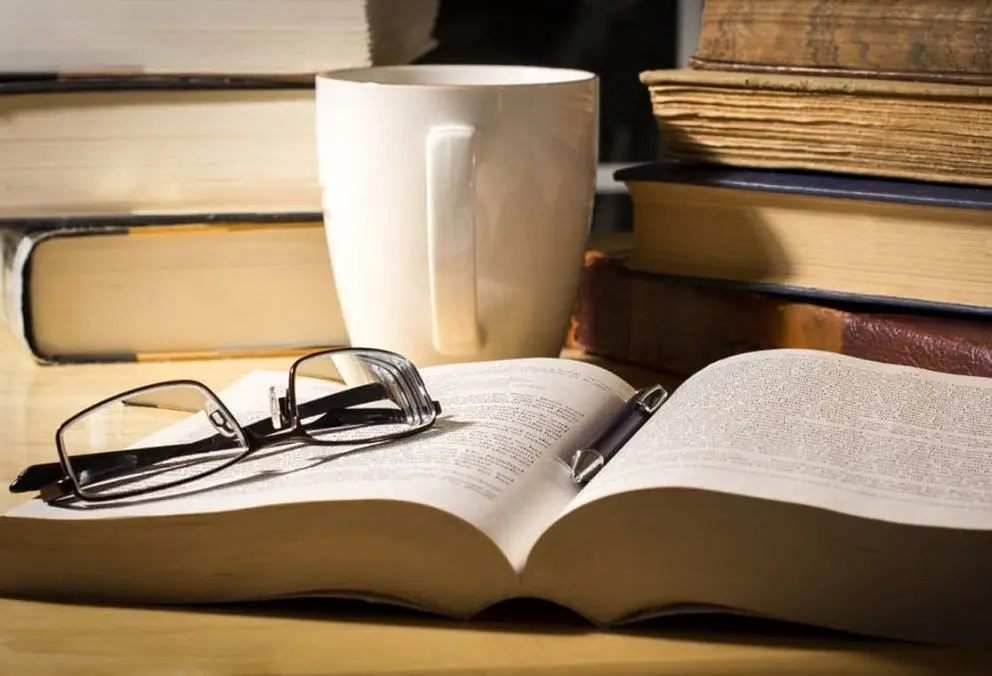 تا دل تان بخواهد نویسنده کتاب داریم؛ کو کتاب خوان؟ 