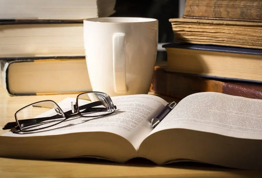 تا دل تان بخواهد نویسنده کتاب داریم؛ کو کتاب خوان؟ 