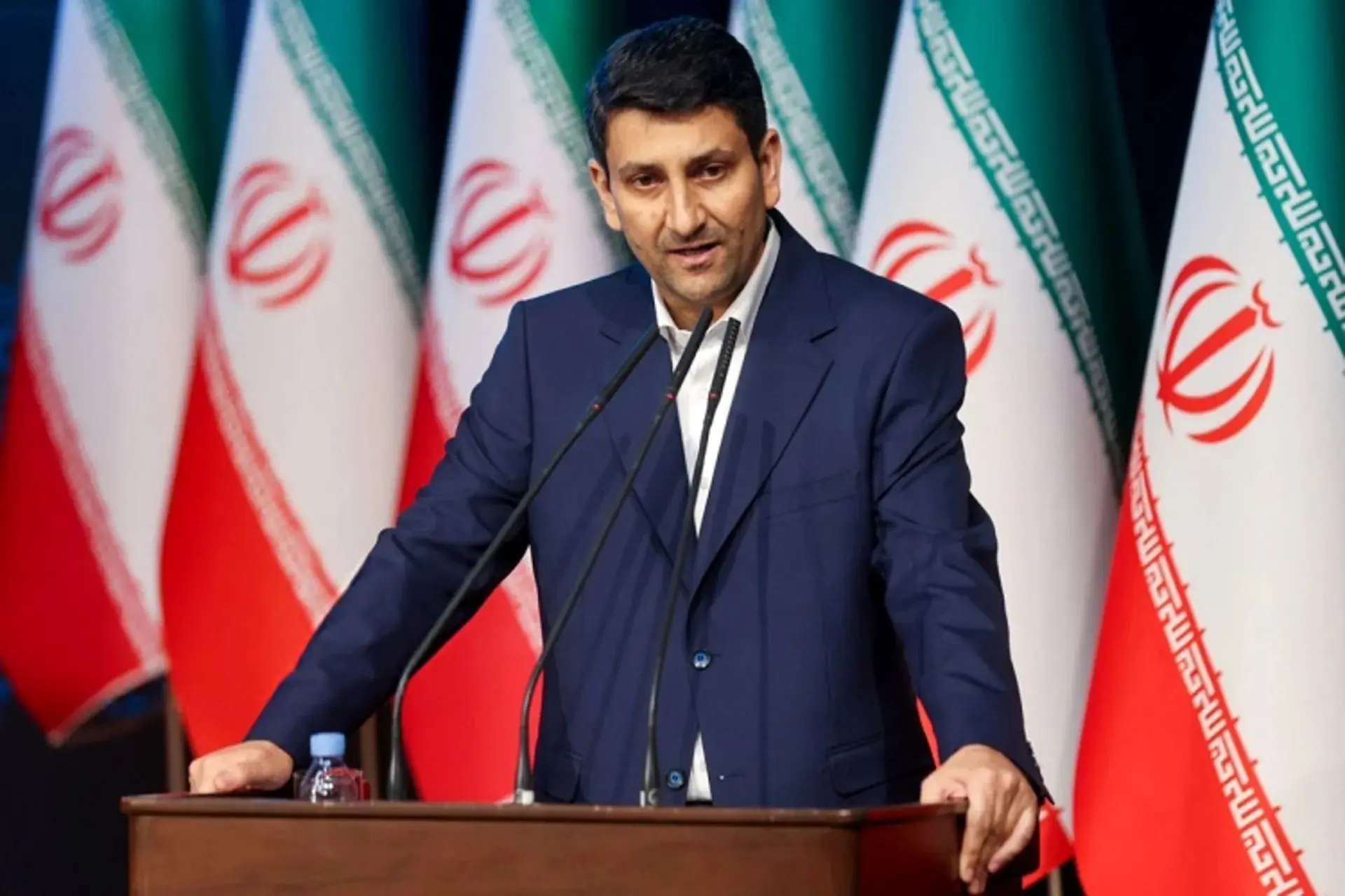 توضیحات ستارهاشمی درباره کندی اینترنت هنگام قطعی برق 