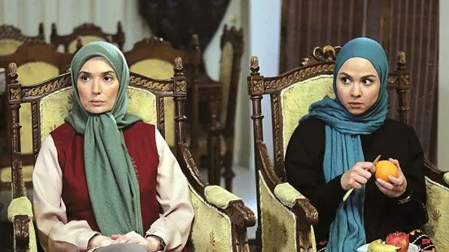 استایل مرواریدی نیلوفر هوشمند، بازیگر لیسانسه‌ها