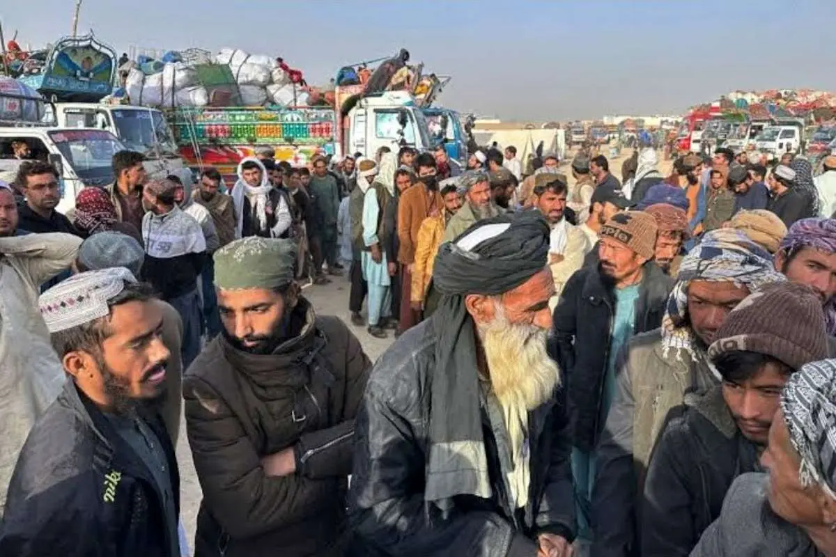 پاکستان اخراج اتباع افغانستانی بدون روادید را آغاز کرد