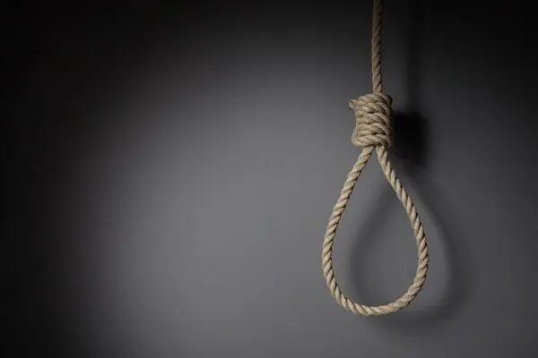اعدام قاتل نیان دختر بچه ۶ساله بوکانی در ملاءعام 