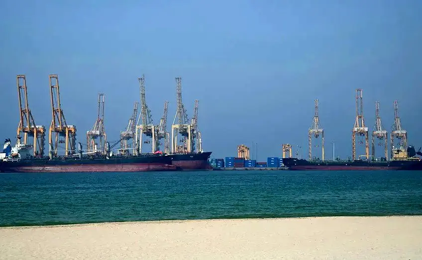 تحلیلگر نظامی: ایران می‌تواند کنترل بر تنگه هرمز را حفظ کند
