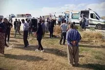 واژگونی مینی‌بوس حامل دانش‌آموزان در نقده ۱۳ مصدوم بر جا گذاشت