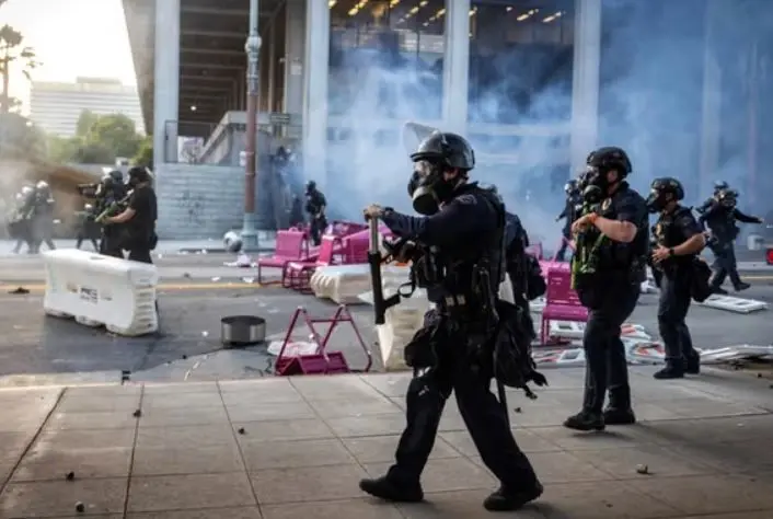 در مکزیک چه خبر شده؟ جنگ در ۶ ایالت!
