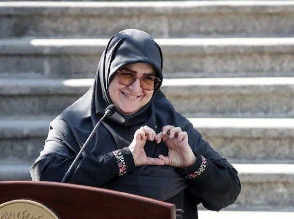  واکنش قیاسی به حرکت خبرساز خانم سخنگو