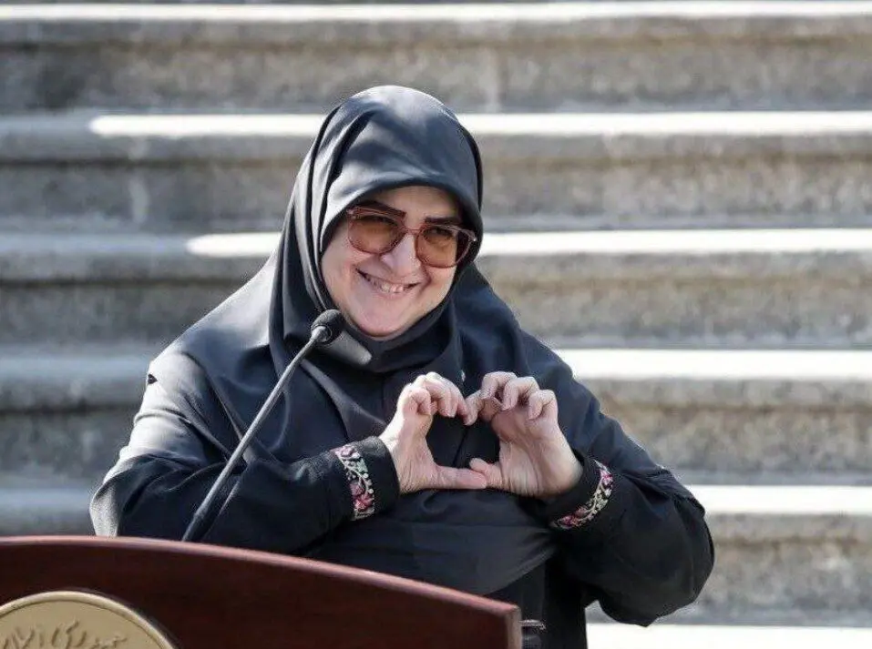  واکنش قیاسی به حرکت خبرساز خانم سخنگو
