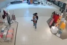 ربودن کودک نوپا در مرکز خرید 
