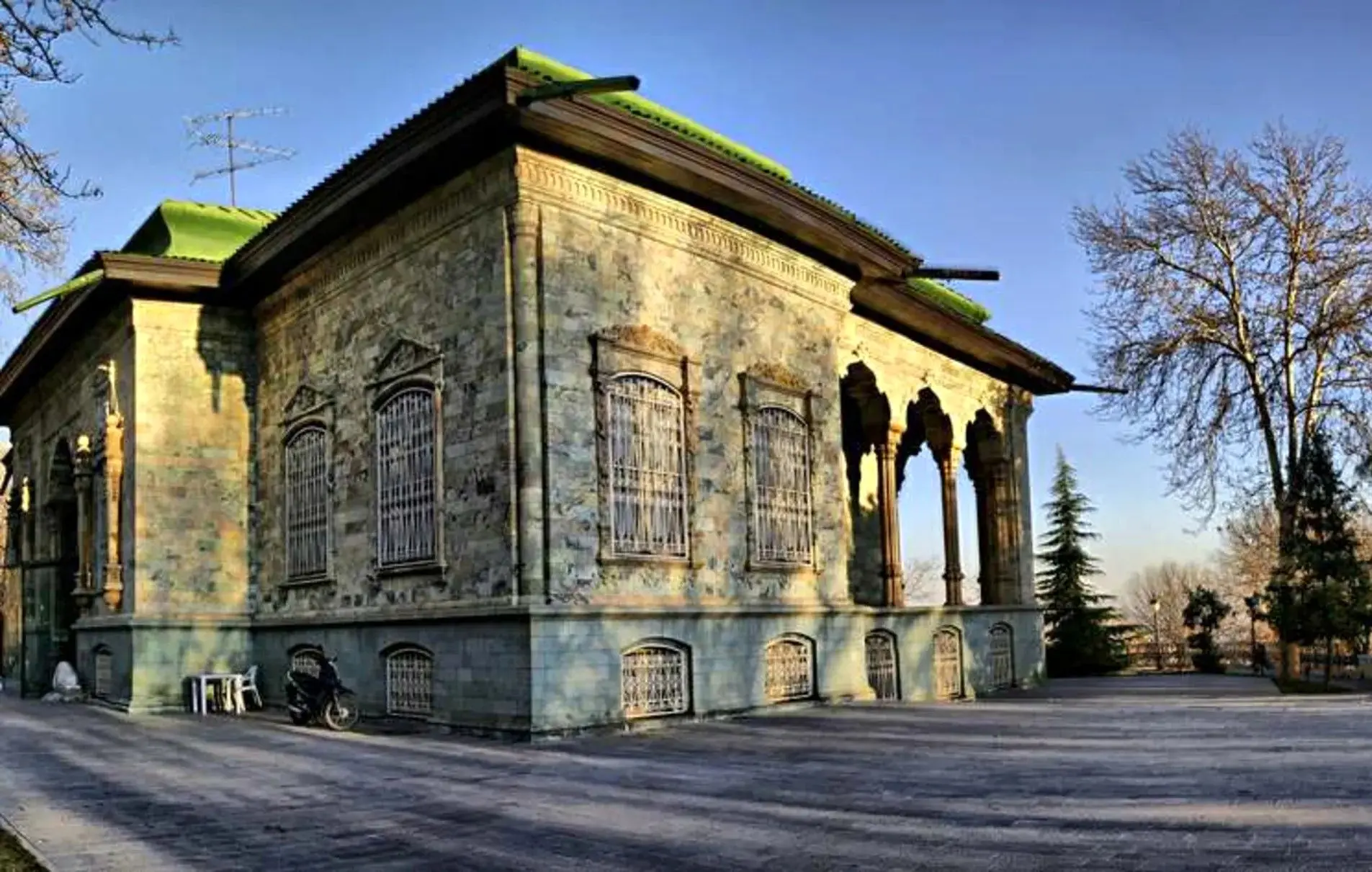 تصویری از کاخ سبز پس از بمباران 