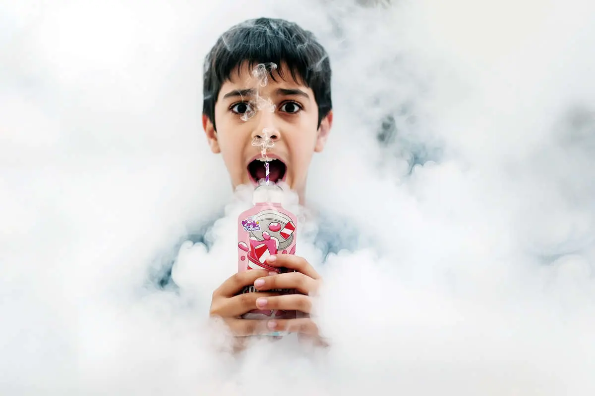 باز شدن پای نوشیدنی‌های دودزا به مدارس

