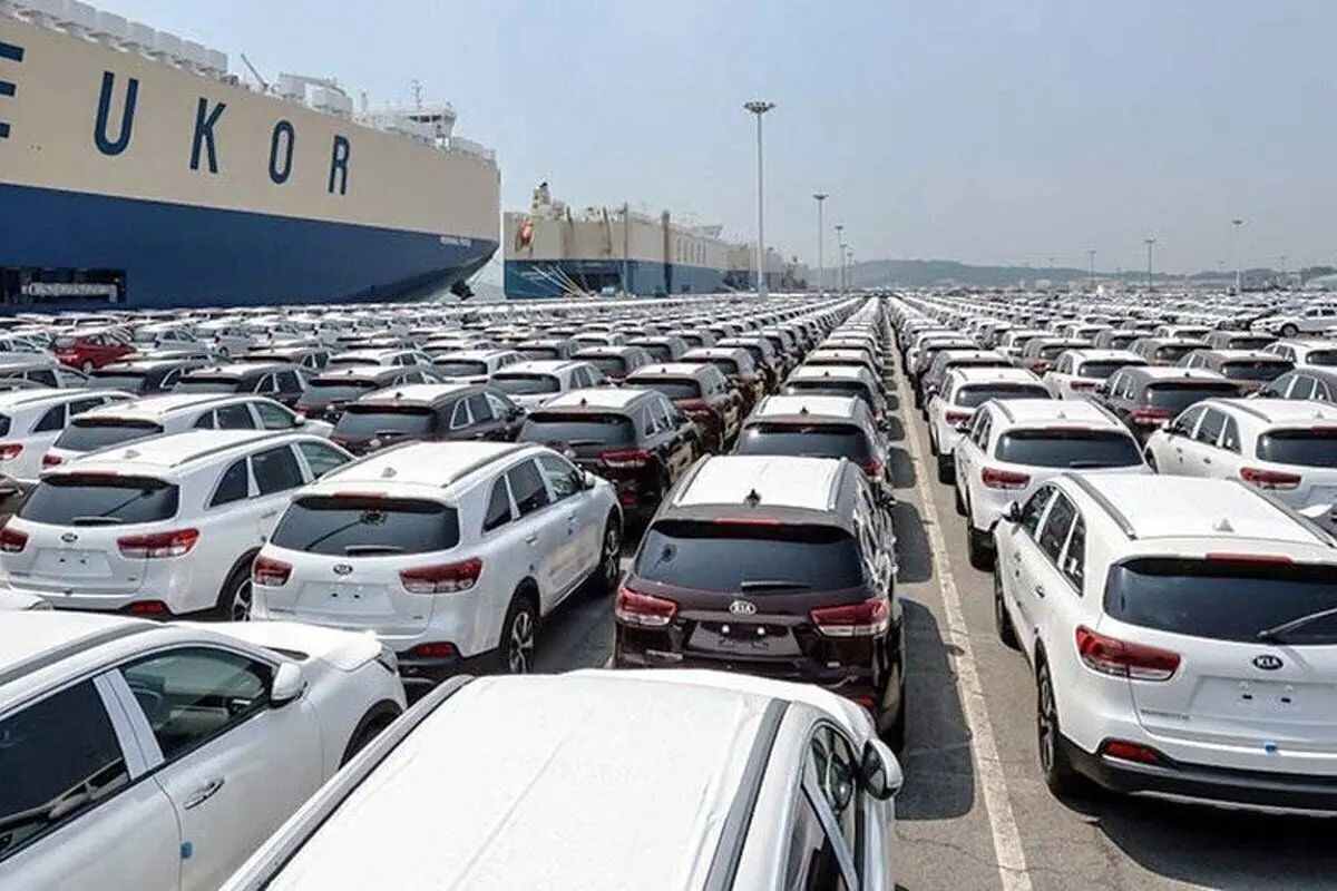ابهام در واردات خودرو ۱۴۰۴: ترخیص خودرو‌ها فعلاً با قوانین سال قبل