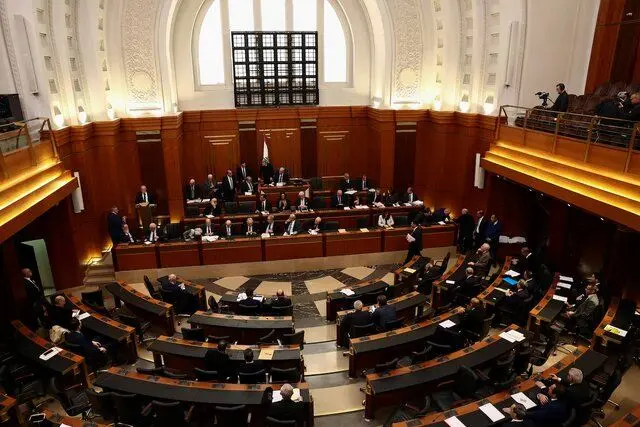 پارلمان لبنان انتخابات پارلمانی را ۲ سال به تعویق انداخت