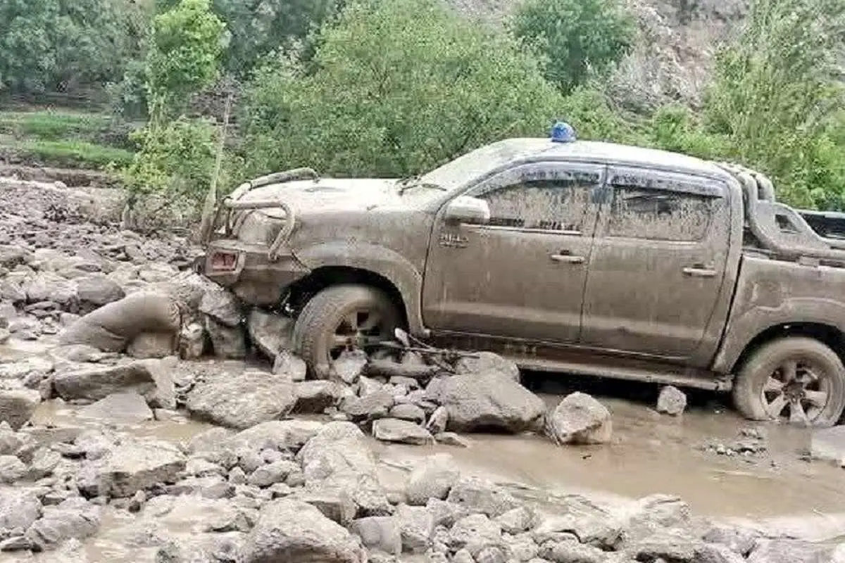 ببینید: سیل خانمان سوزی که به خودروها هم رحم نکرد
