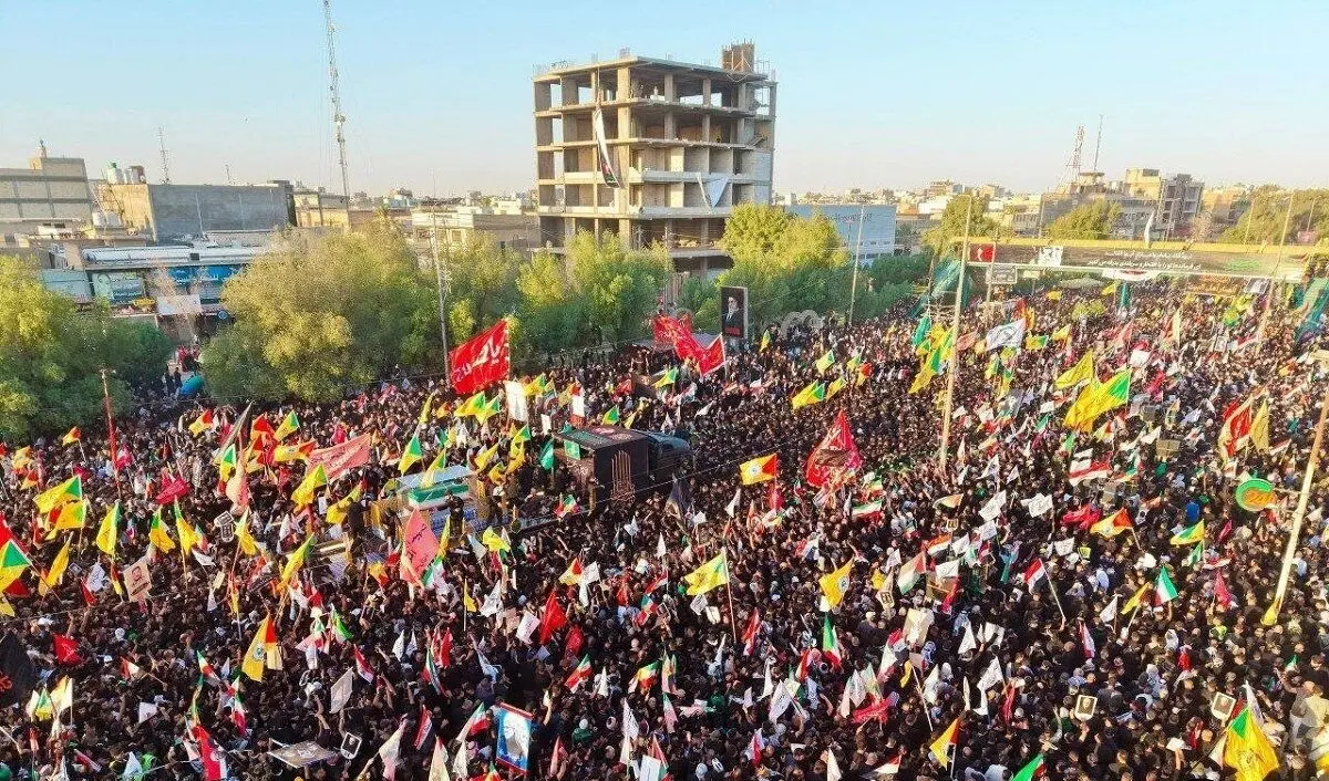 تصاویر هوایی از تشییع رهبر انقلاب ایران در نجف اشرف