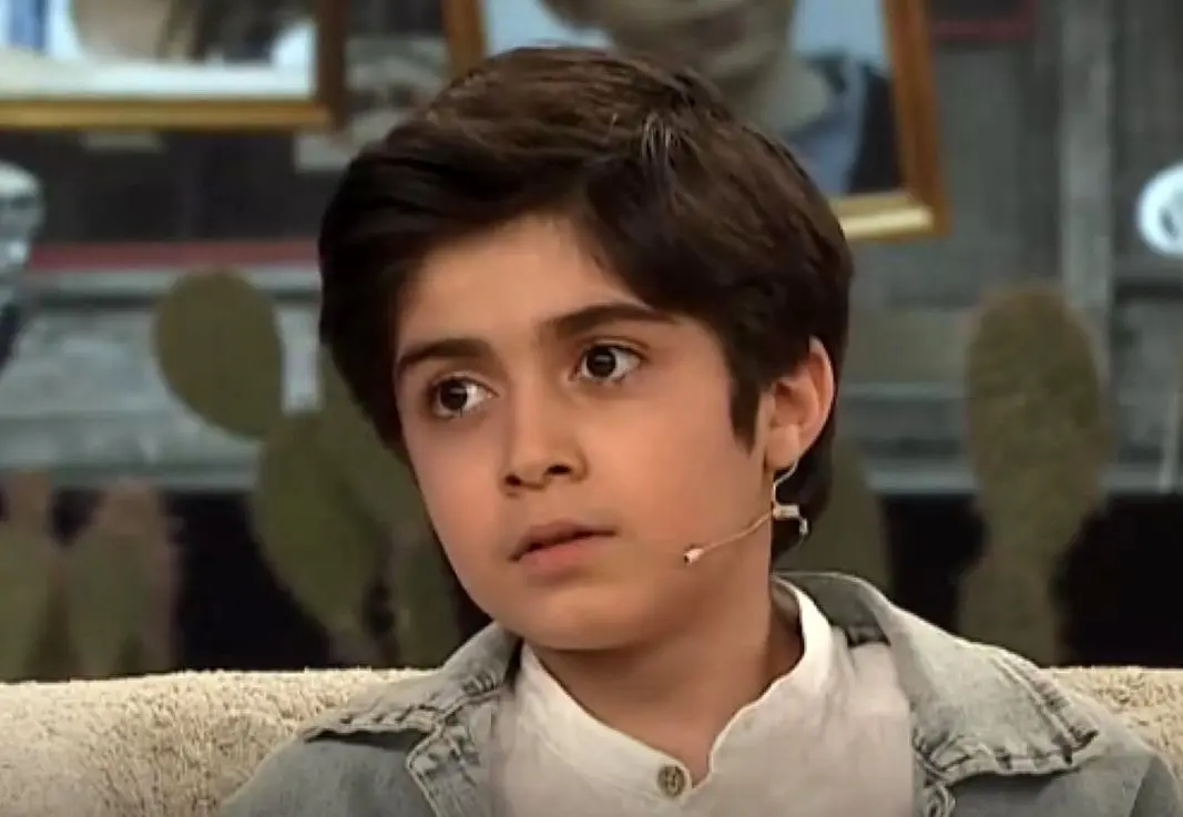 ادب و تواضع جالب رایان سرلک در برنامه ۱۰۰۱