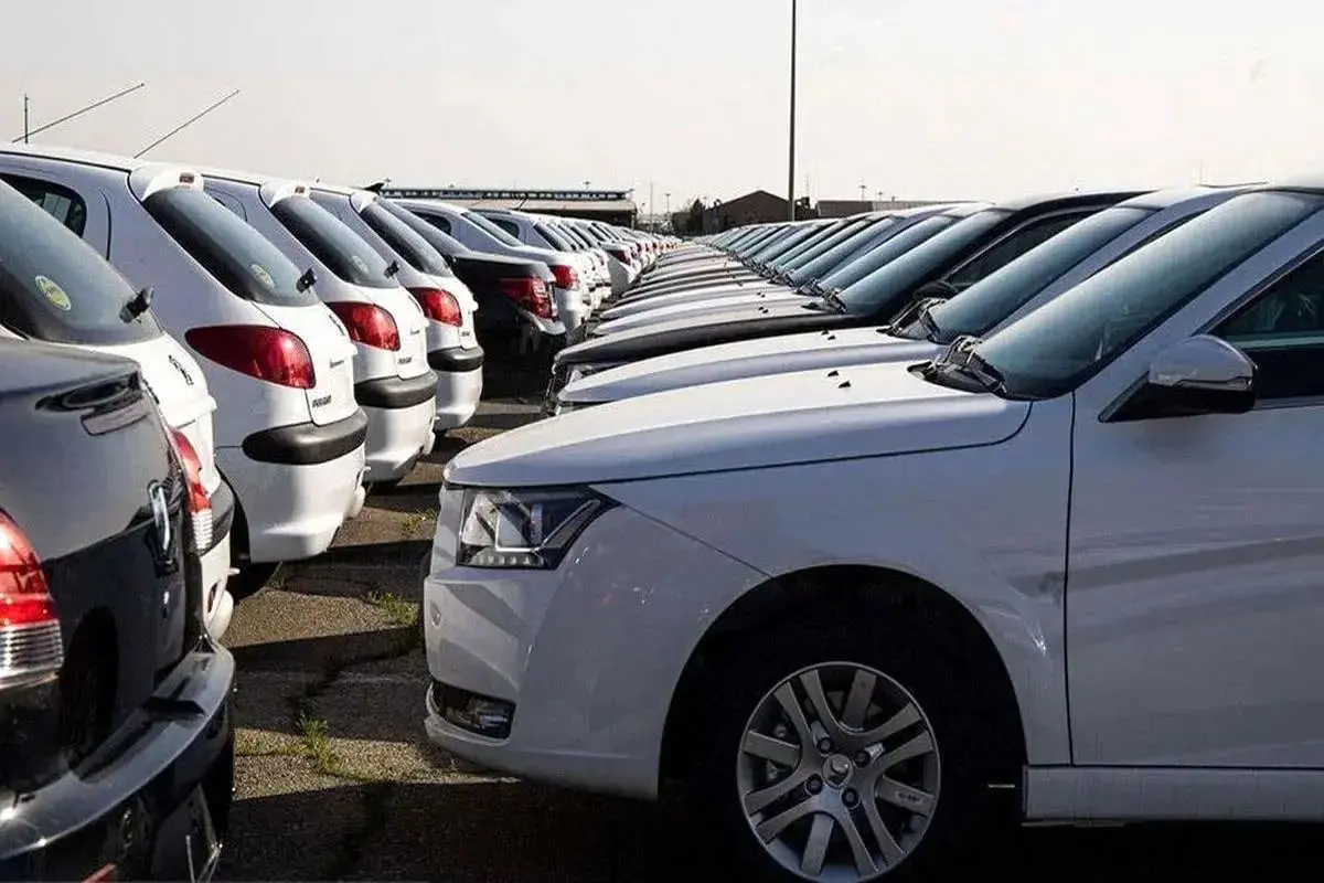 خروج دهک‌های پایین از بازار خودرو