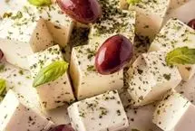 خوردن پنیر با این ۱۶ ماده غذایی ممنوع!