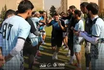 تصویر؛ جشن تولد اختصاصی وریا غفوری در تمرین استقلال