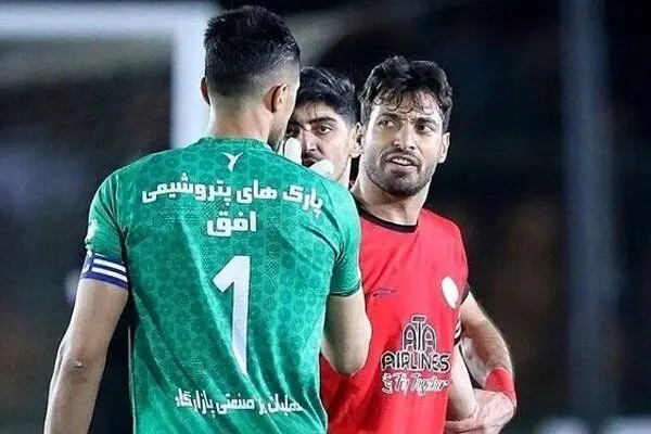 ببینید؛ شجاع خلیل ‌زاده حرکت منشوری خود را گردن نگرفت