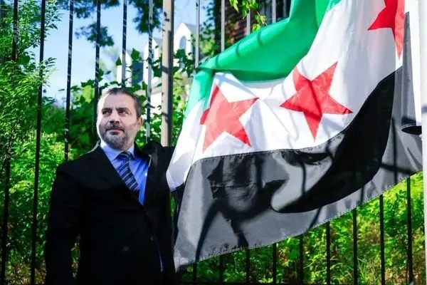 لحظه تاریخی بازگشایی سفارت سوریه در واشنگتن پس از ۱۱ سال