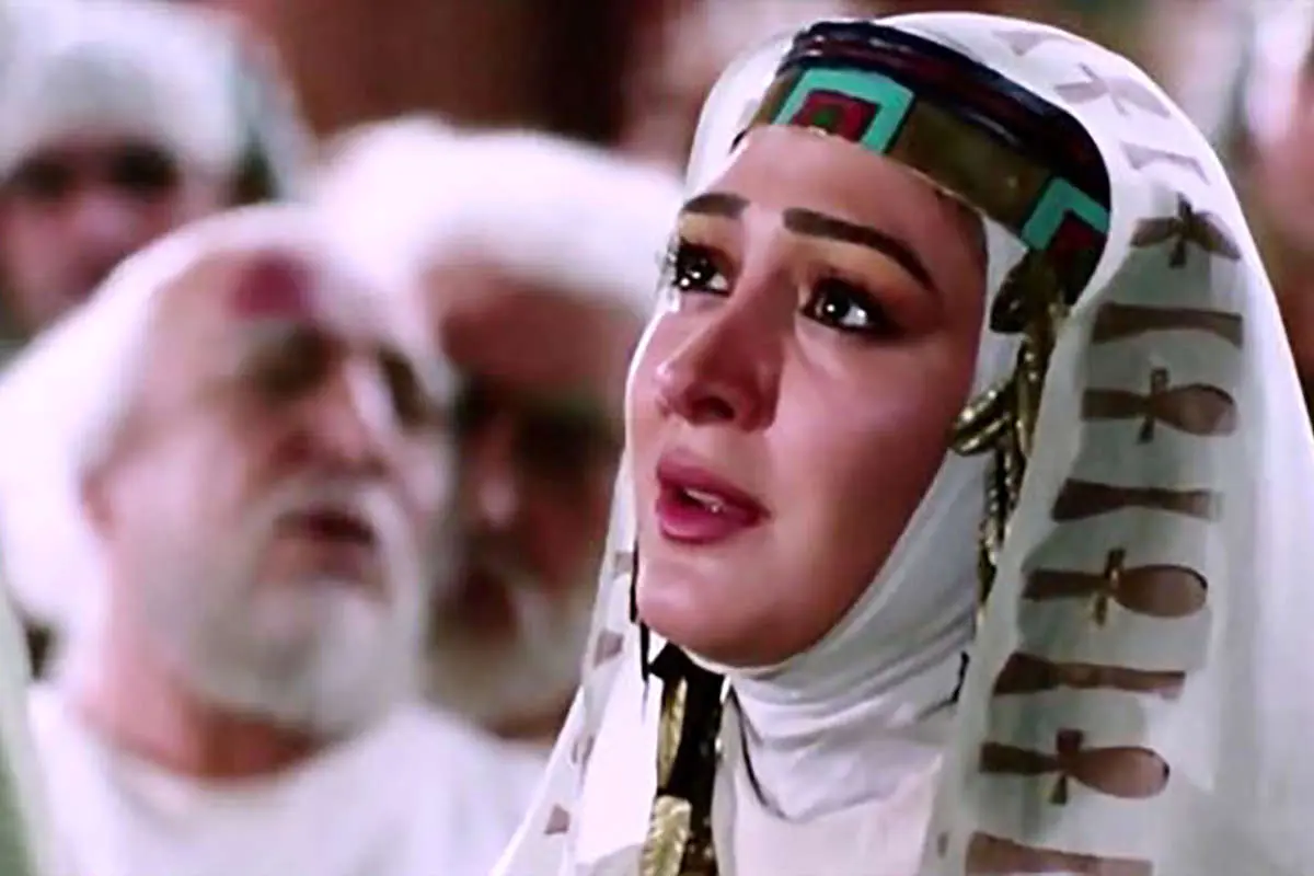 «آسنات، همسر اول یوزارسیف» در برلین؛ سال 1395