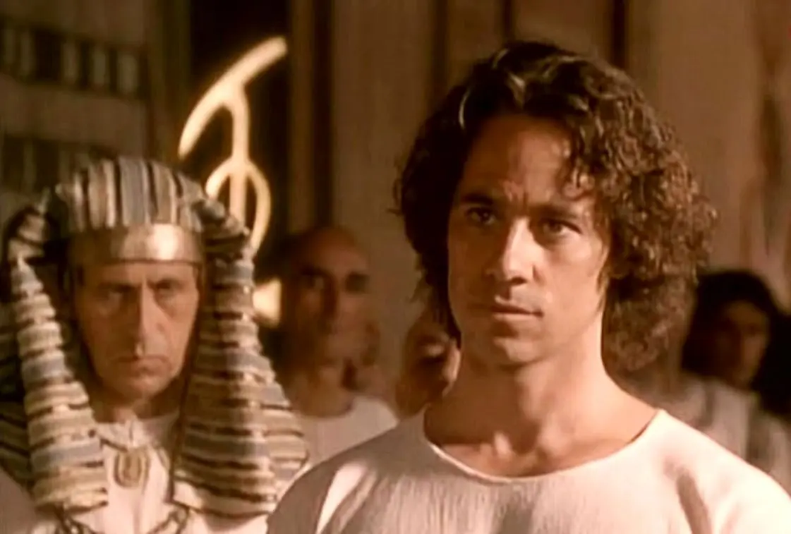 چهرۀ بازیگر نقش «حضرت یوسف» در سریال خارجی «یوسف» بعد از 30 سال 