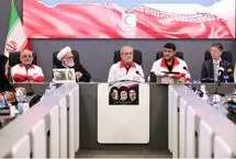 تصاویر: پزشکیان با لباس هلا‌ل‌احمر